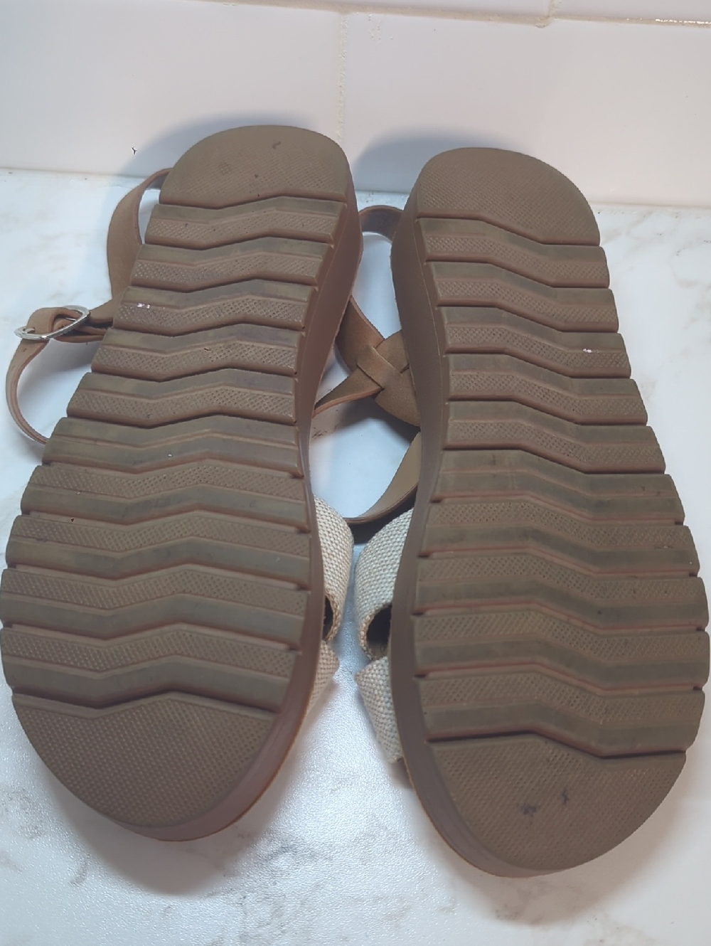 SODA SANDALS - Picture 4 of 4
